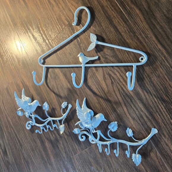 Rustic/Farmhouse/Cottagecore Style Set of Iron Bird-themed Hooks (SET OF THREE) - Picture 2 of 7